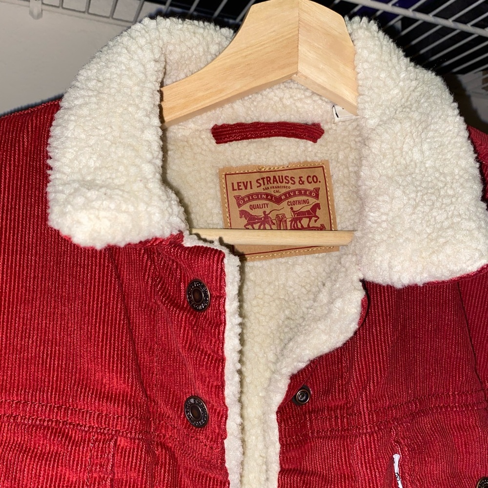 Levi’s Sherpa Jacket- Brand New Only Worn Once